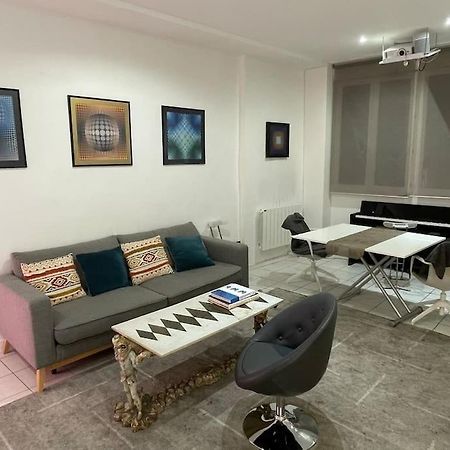50M2 Private Apartment In Center ปารีส ภายนอก รูปภาพ